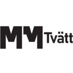 Logotyp med stora feta bokstäver "MM" följt av ordet "Tvätt" i mindre typsnitt, med en omlott över bokstaven "a", på vit bakgrund.